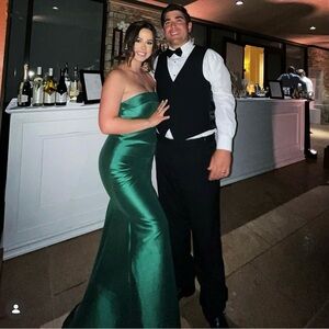 Terani Couture Elegant Green Strapless Gown